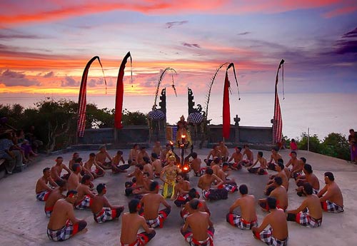 Đặc sắc điệu múa Kecak trên đảo Bali Indonesia